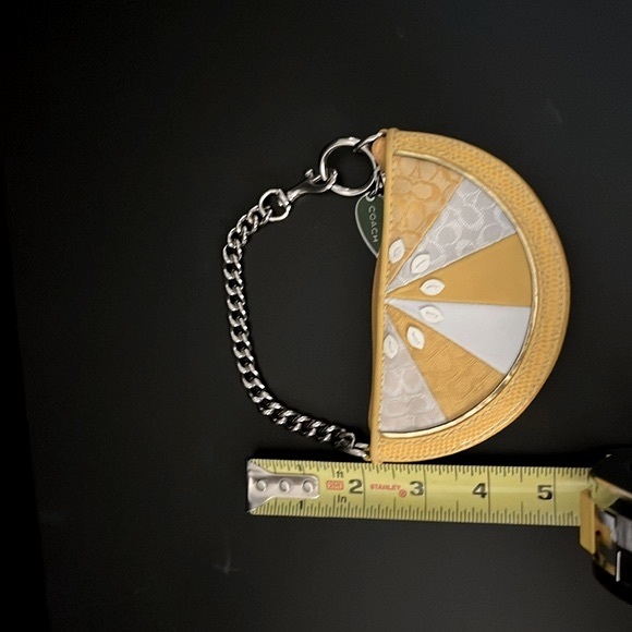 NWT COACH LEMON WRISTLET/CARD IR MONEY CASE/KEYRING - Picture 5 of 7